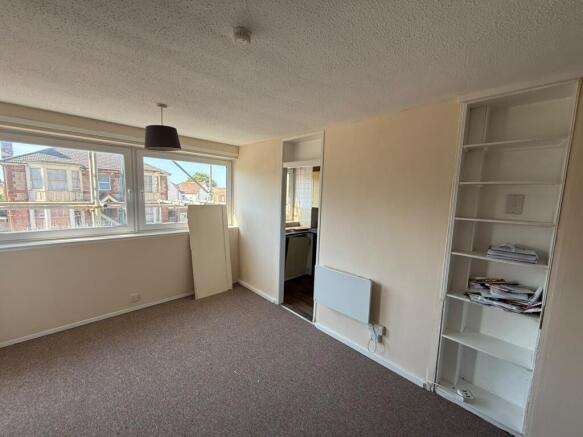 16 Hughenden Court, Mount Pleasant Road, Hastings, East Sussex TN34 3ST photo 4