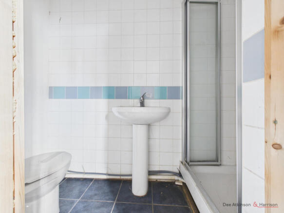 6 bed Town House for sale Image 5