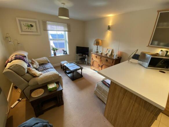 Open Plan Living Space & Kitchen
