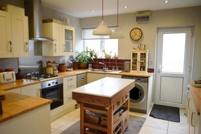Kitch 1 - Copy.JPG