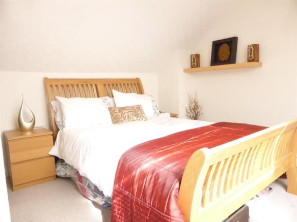 46 Reading Road 021.JPG