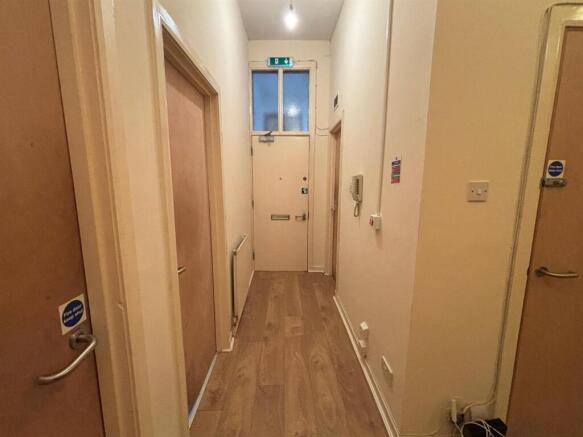 hallway 1.jpeg