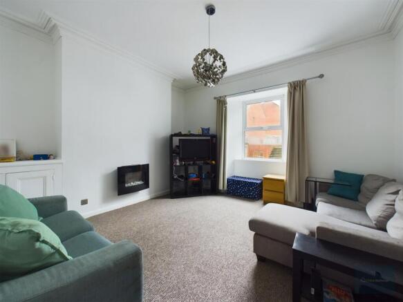 CAM02549G0-PR0085-ST