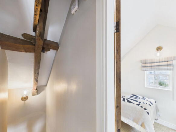 2 bed Cottage for sale Image 12
