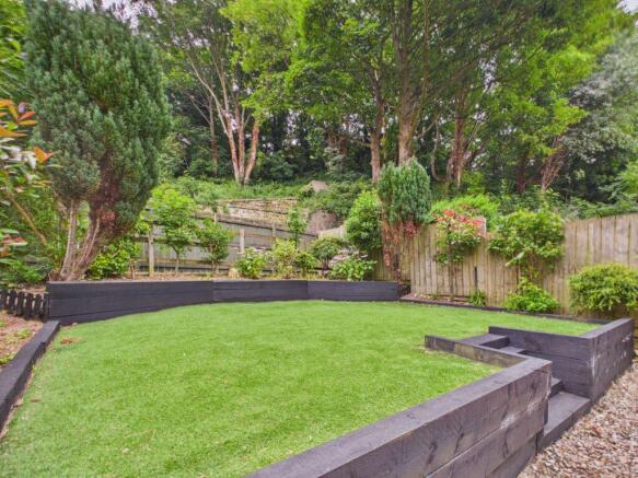 4 bed Terraced for sale Image 11