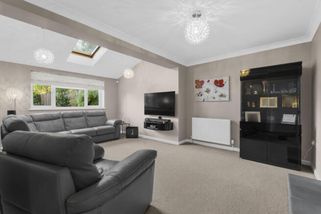 Upper Park, Harlow, Essex, CM20 photo 4