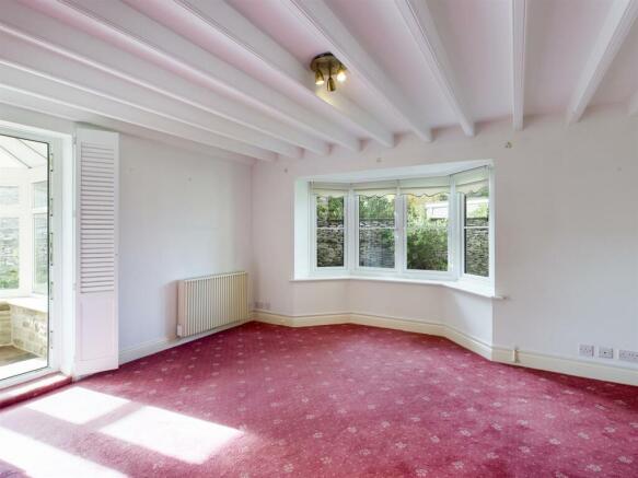 Living Area.jpg