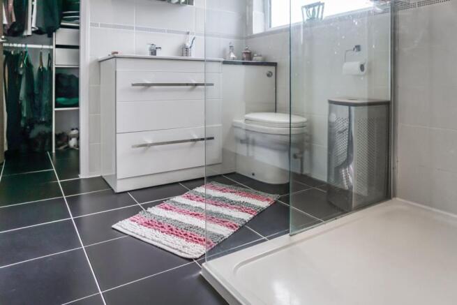 En-suite One