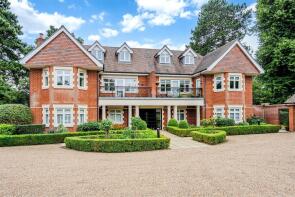 Flat 2, Long Orchards, Copt Hill Lane, Tadworth KT20 6HN