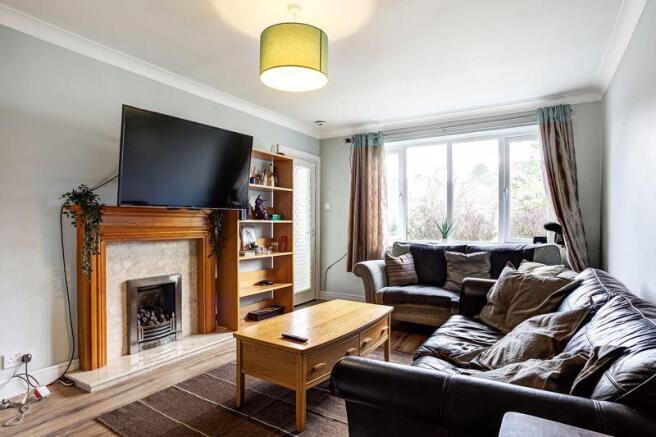 LOUNGE C