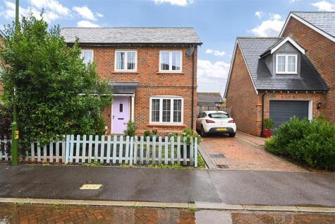 Kingsley Square, Henfield, West Sussex