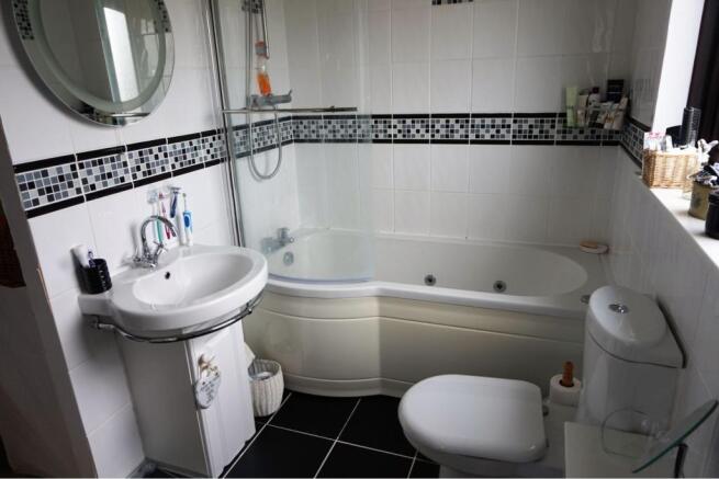 Master En-suite