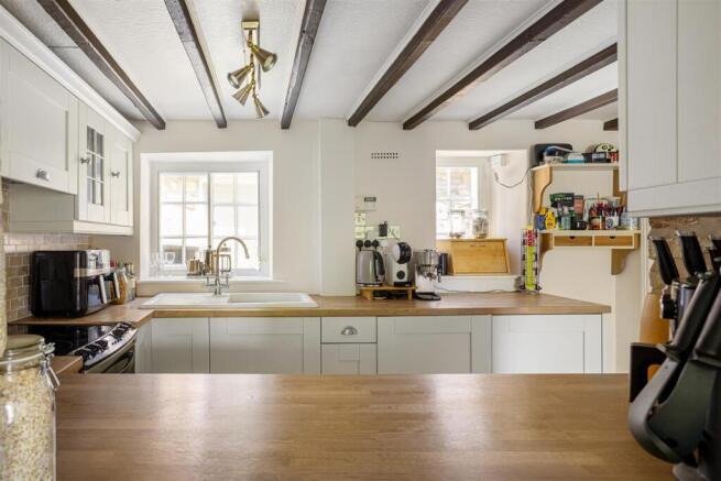 2 bed Detached for sale Image 5