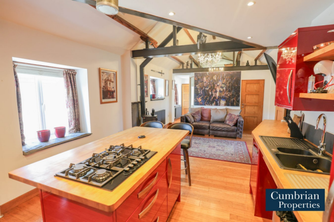 Open Plan Lounge & Kitchen