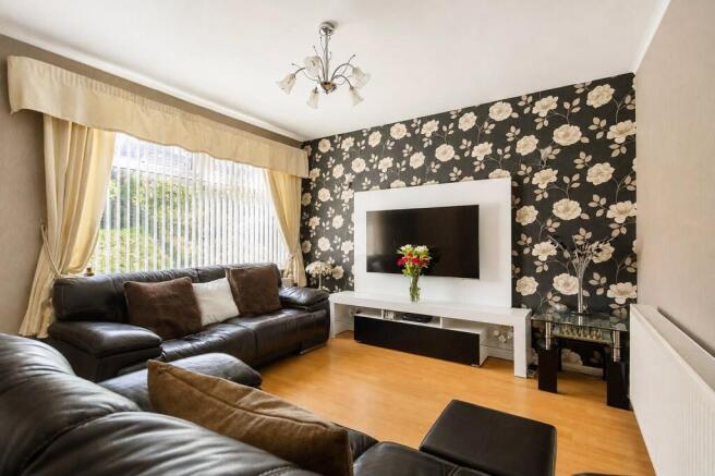 3 bed Semi-Detached for sale Image 7