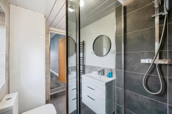 2 bed Terraced for sale Image 12