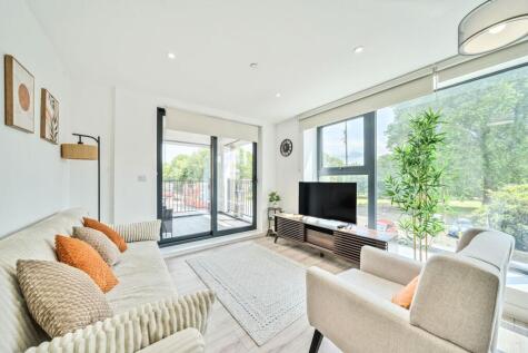 Hillreach, Woolwich, SE18