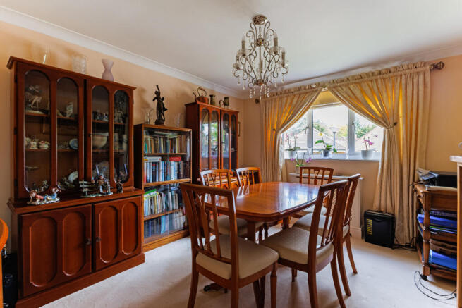 Dining Room/Bedroom 3