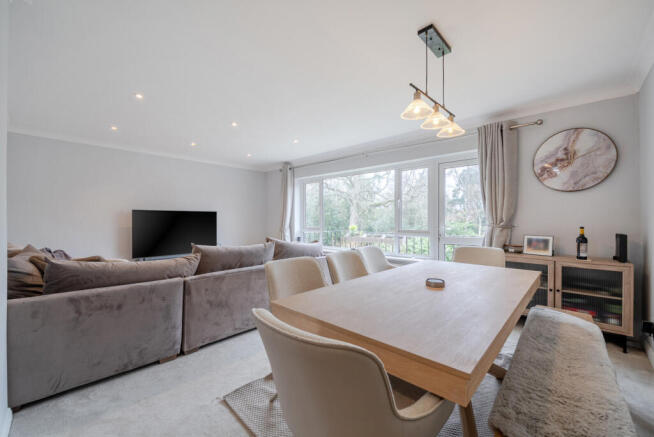 1433365-6-69c274b...