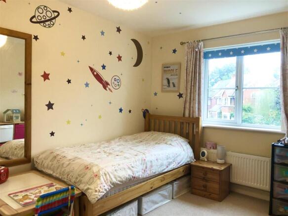 Bed 3.JPG