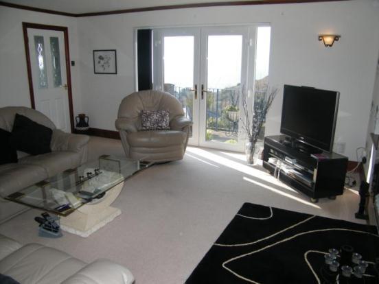 Lounge 3