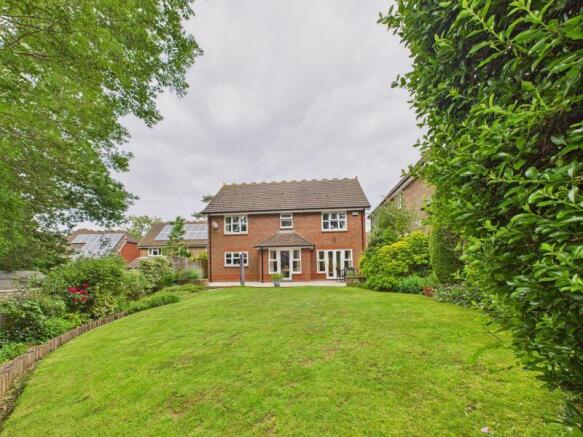 Garden & rear elevation