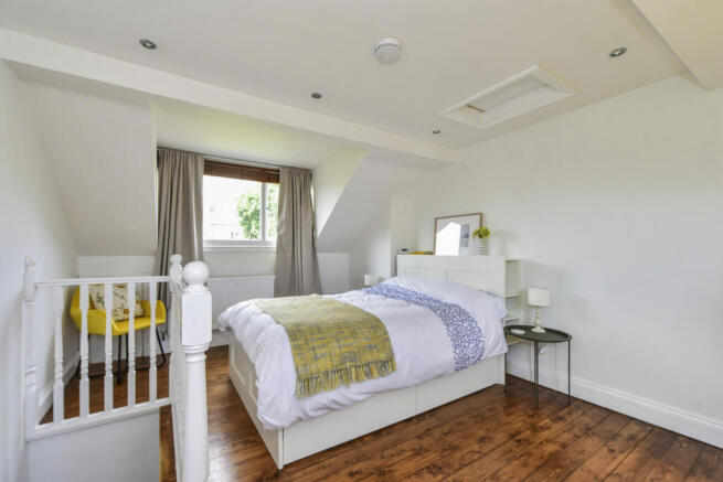 3 bed Terraced for sale Image 10
