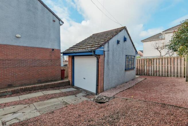 004-5 Mayfield Place, Carluke ML8 4HQ.jpg