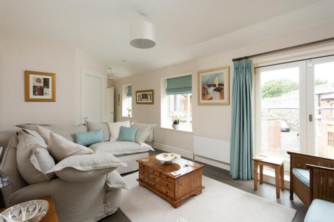 2 bed Apartment for sale Image 4