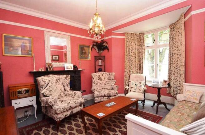 SITTING ROOM
