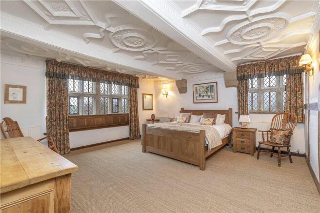 7 bed Detached for sale Image 7