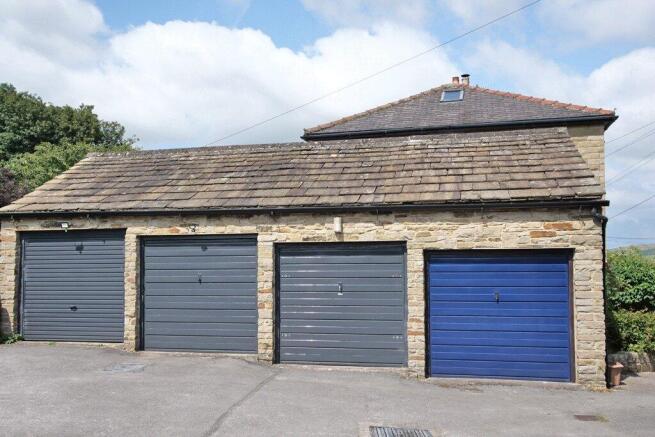 3 bed Terraced for sale Image 11