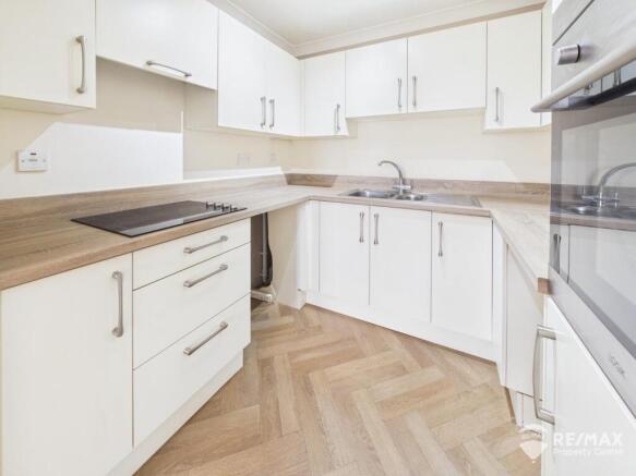 Kitchen (2).jpg