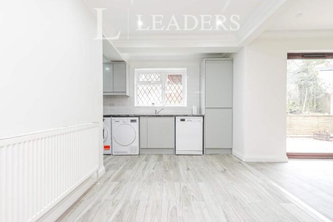 Kitchen (2)