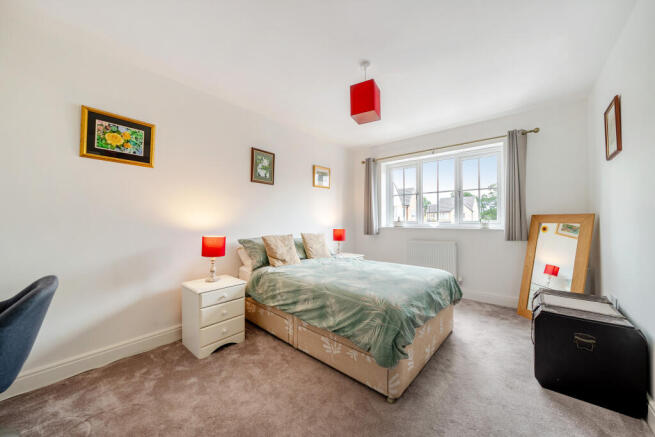 4 bed Detached for sale Image 11