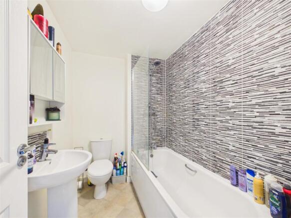 2 bed Terraced for sale Image 11