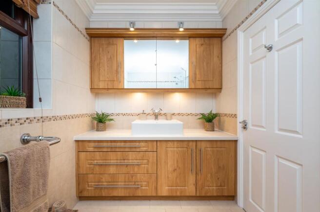 HOUSE BATHROOM