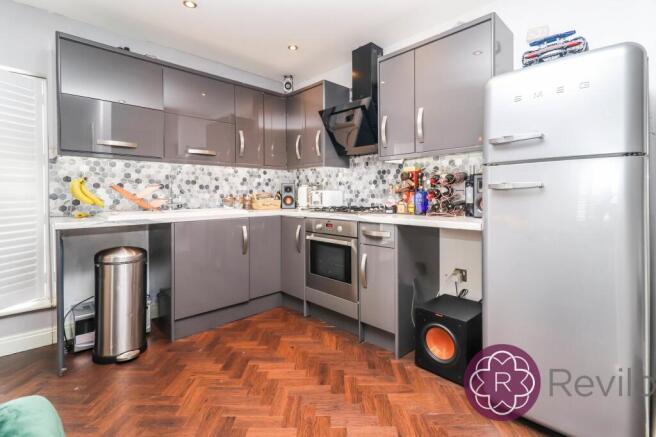Lounge, Diner & Kitchen