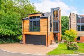11, Springfield Pastures, Nottingham NG3 4JU