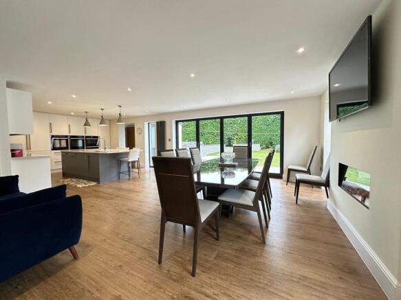 3 bed Detached for sale Image 7