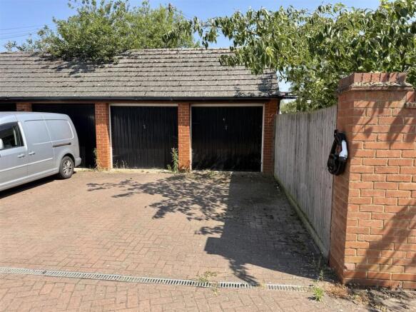 Garage.jpeg