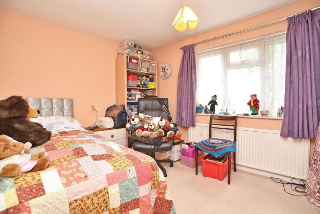 4 bed Detached for sale Image 12