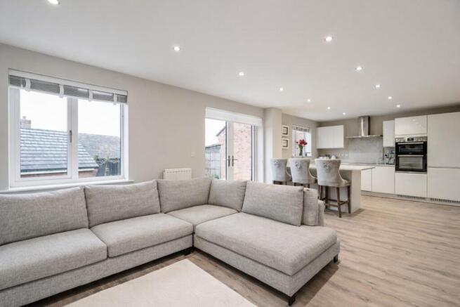 3 Pastures Drive_11.jpg