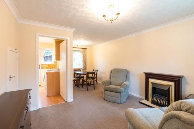 Living Dining Area