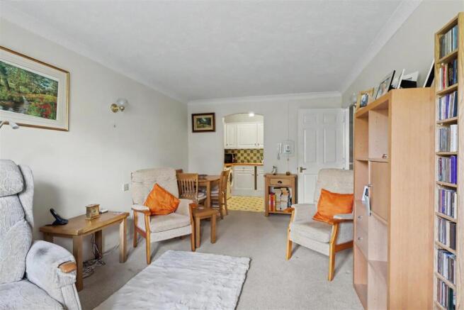 Lounge / Dining Room