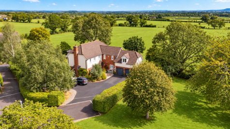 The Crescent, Upper Welland, Malvern, Worcestershire, WR14
