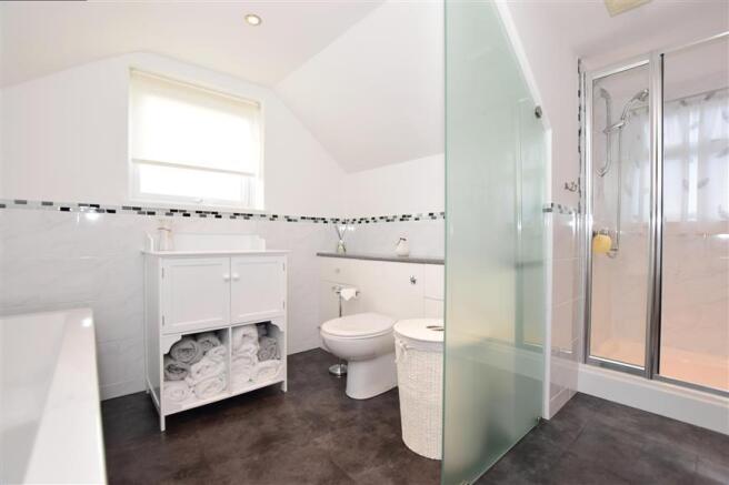 En-Suite Bathroom