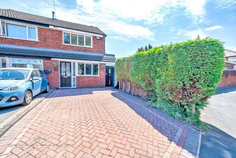 Houliston Close, Wednesbury