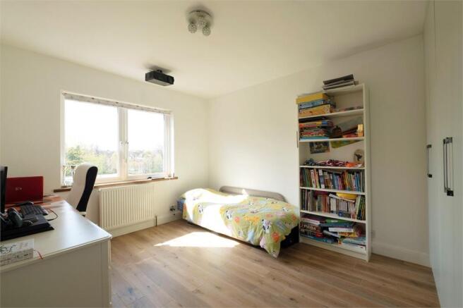 Photo 11