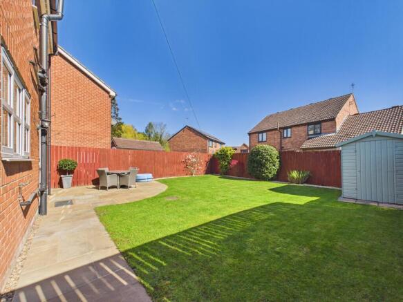 4 bed Detached for sale Image 3